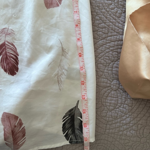 Girls White Lace-Trim Sleeveless Top with Feather Print - Picture 3 of 3